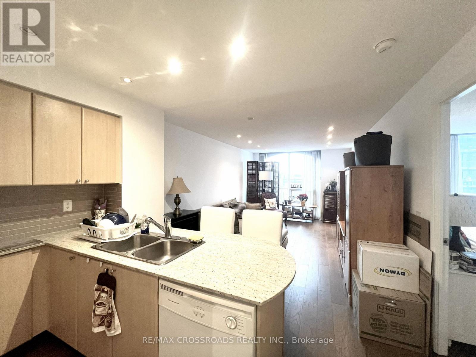 3111 - 763 Bay Street, Toronto, Ontario  M5G 2R3 - Photo 6 - C12676346
