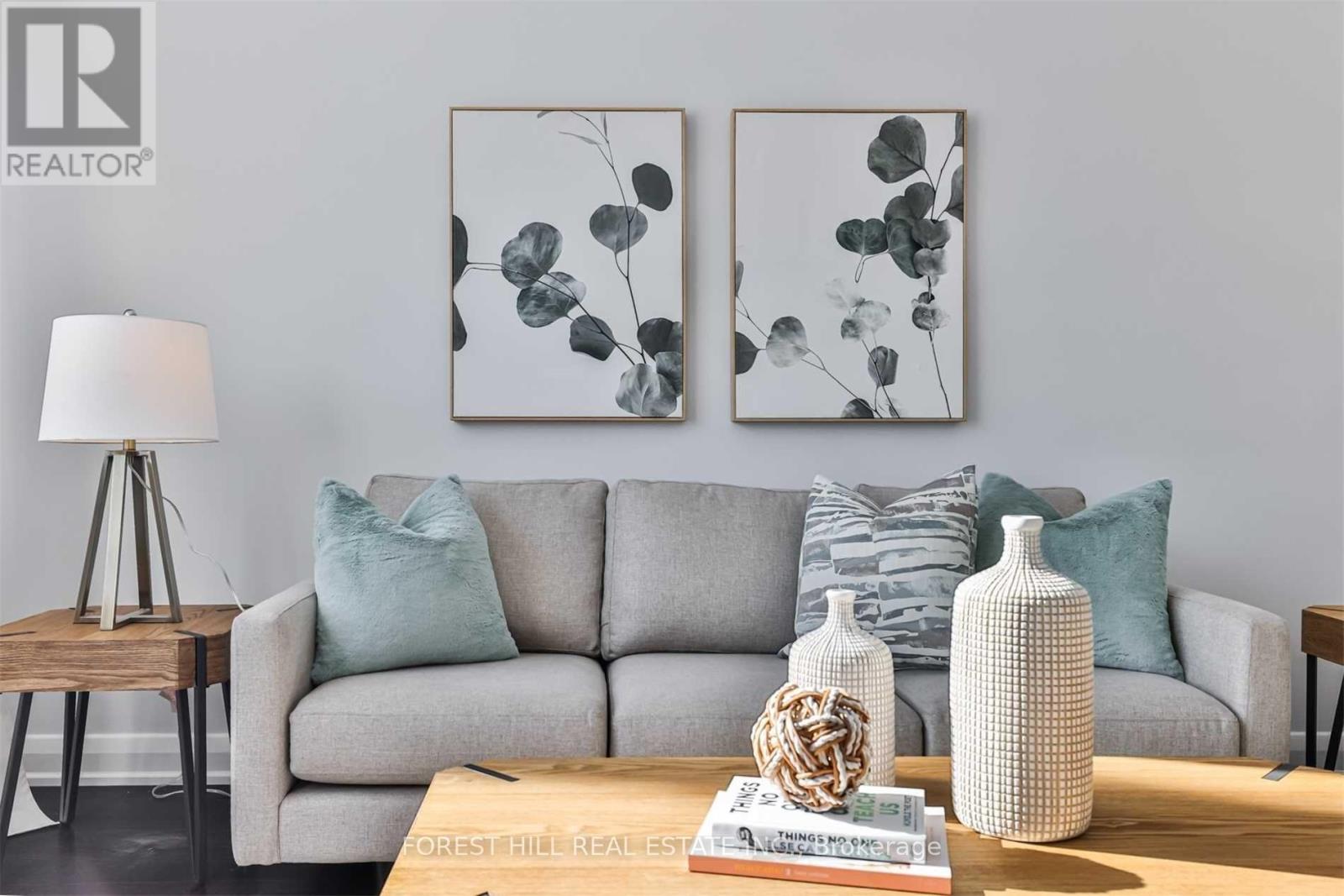 184 FINCH AVENUE E, Toronto, Ontario