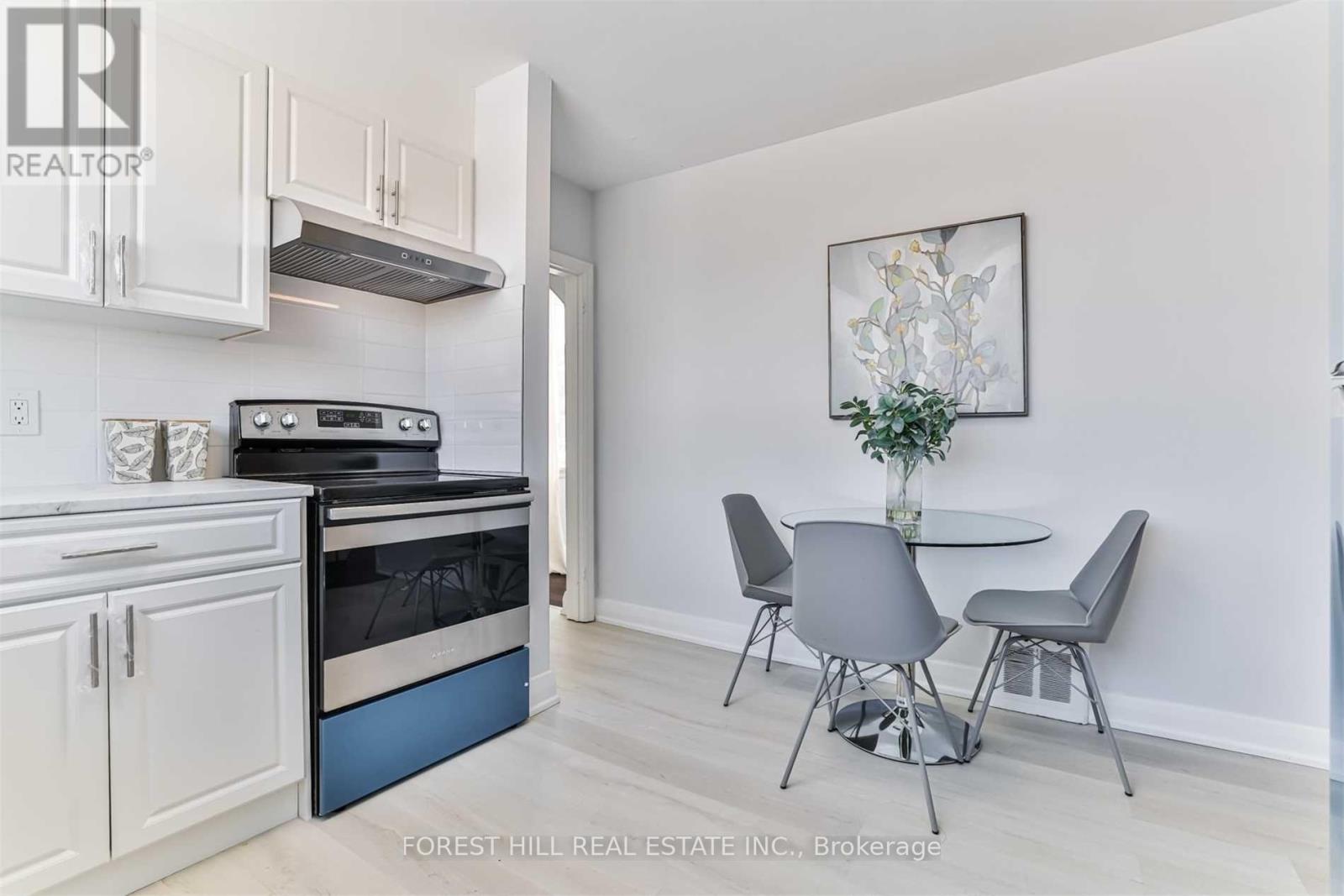 184 Finch Avenue E, Toronto, Ontario  M2N 4R9 - Photo 6 - C12676380