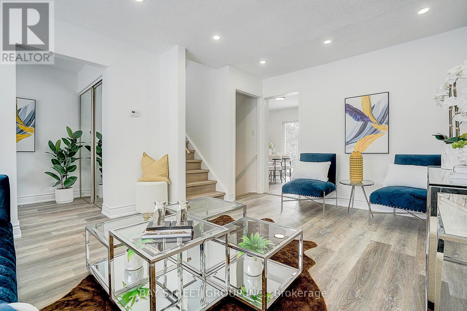 224 HOLLYBERRY TRAIL, Toronto, Ontario