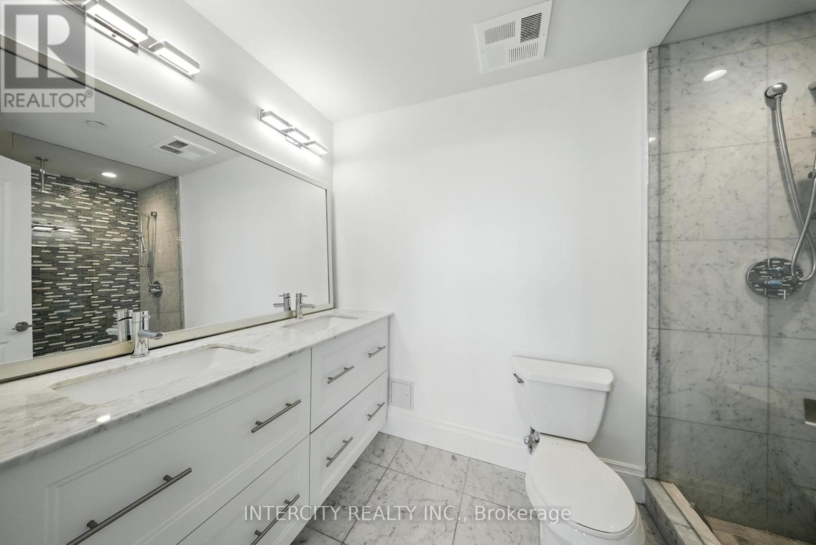 Ph15 - 7608 Yonge Street, Vaughan, Ontario  L4J 0J5 - Photo 14 - N12676276