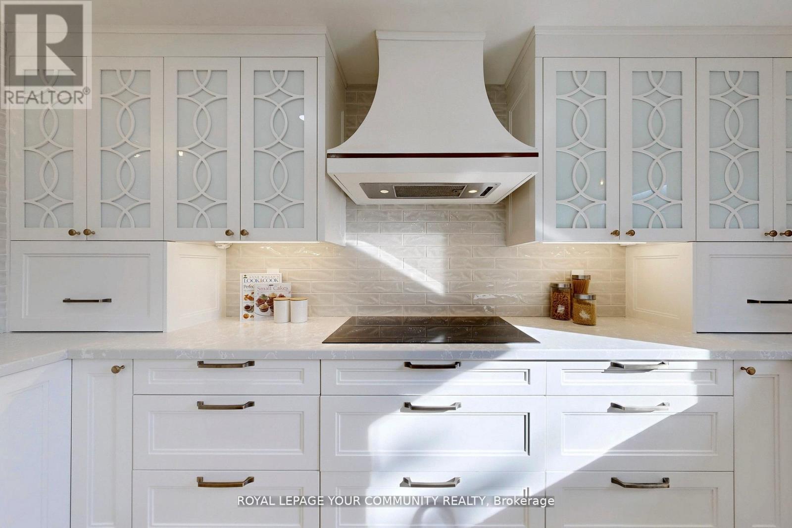 236 Thornway Avenue, Vaughan, Ontario  L4J 7X8 - Photo 11 - N12676286