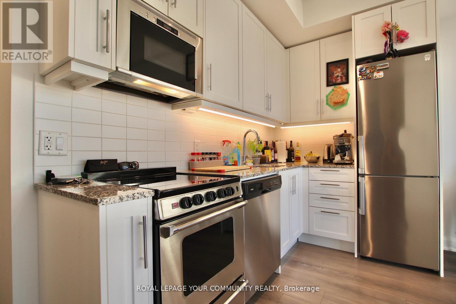 404 - 20 Gatineau Drive, Vaughan, Ontario  L4J 0L3 - Photo 10 - N12676402