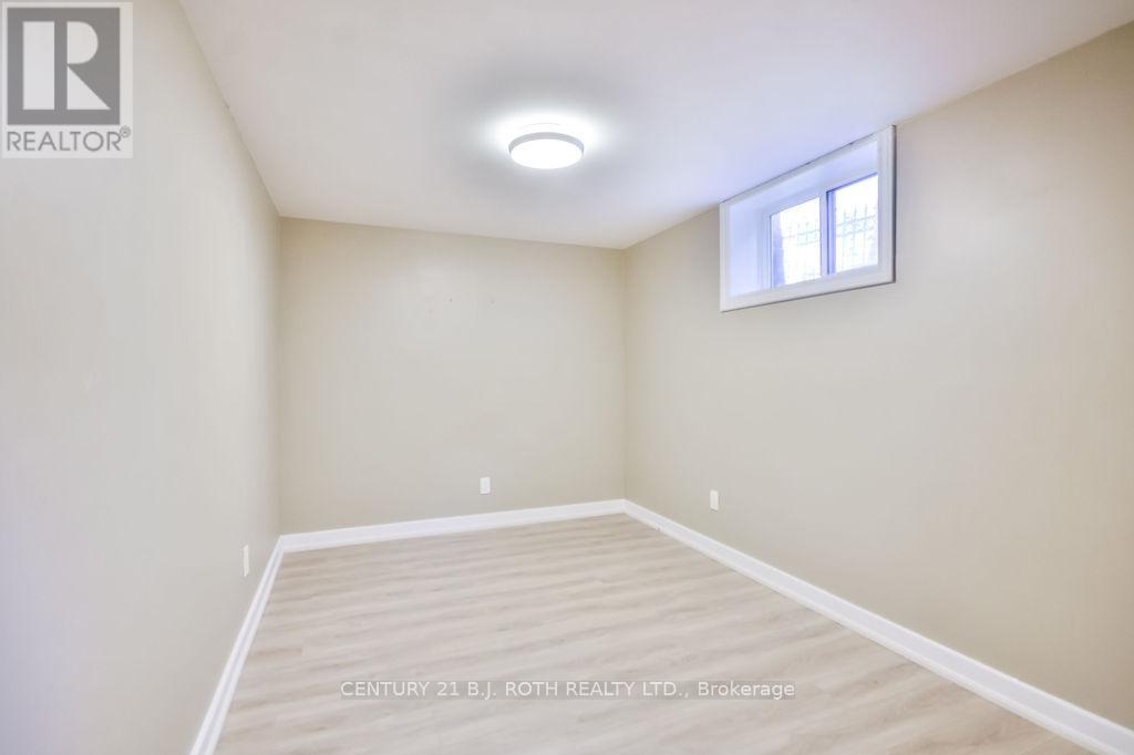 63 Davidson Street, Barrie (Wellington), Ontario  L4M 3S2 - Photo 17 - S12676350