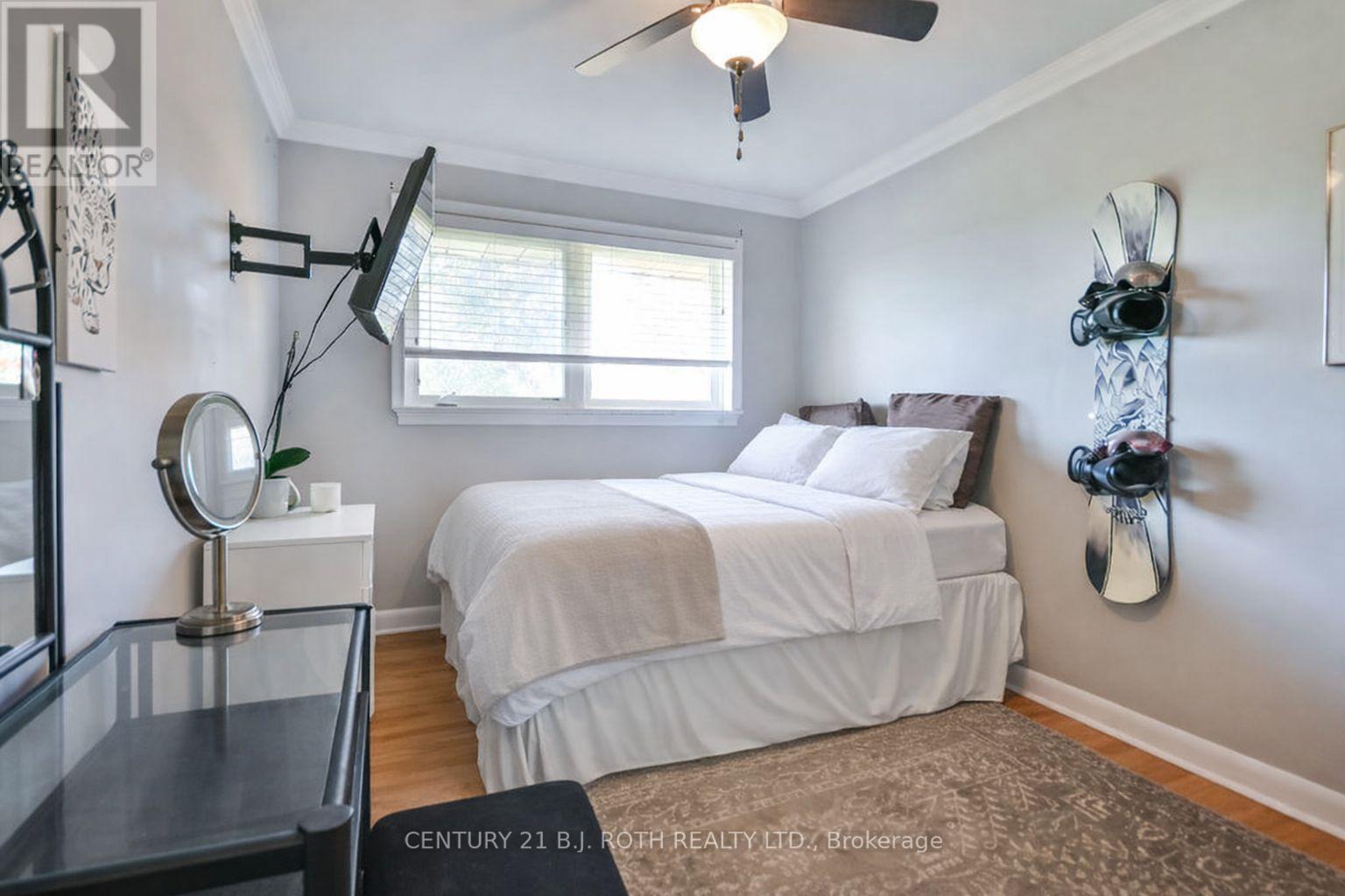 63 Davidson Street, Barrie (Wellington), Ontario  L4M 3S2 - Photo 7 - S12676350