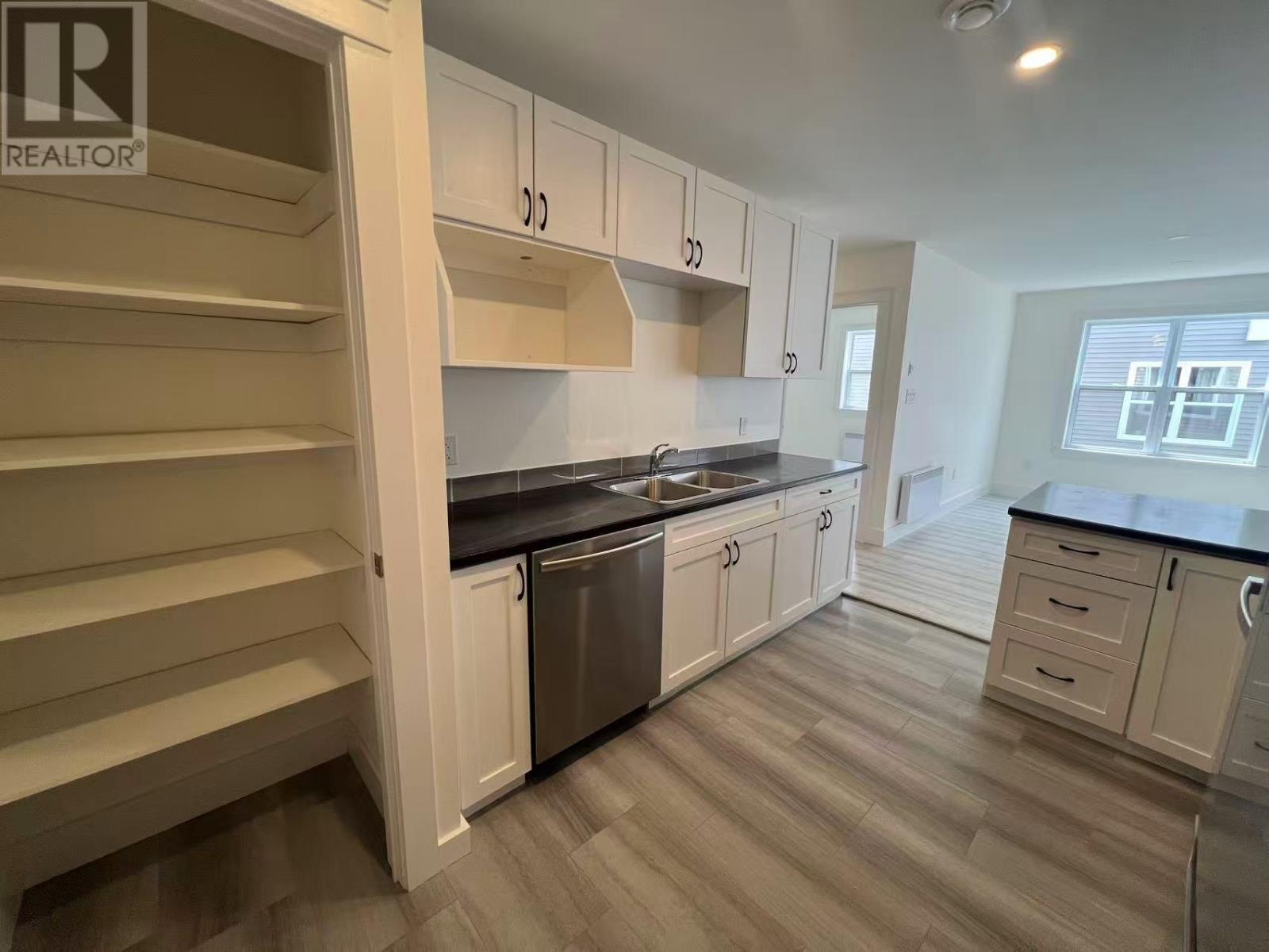 13 Aidan Street, Charlottetown, Prince Edward Island  C1E 3P9 - Photo 7 - 202600413