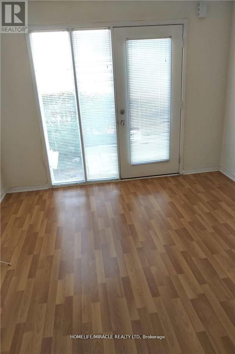 76 - 60 Fairwood Circle, Brampton, Ontario  L6R 0Y6 - Photo 2 - W12676282