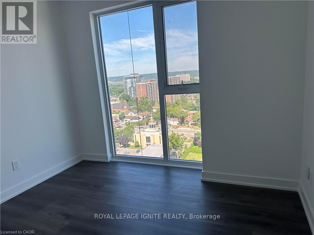 1702 - 370 Martha Street, Burlington, Ontario  L7R 0G9 - Photo 18 - W12676322