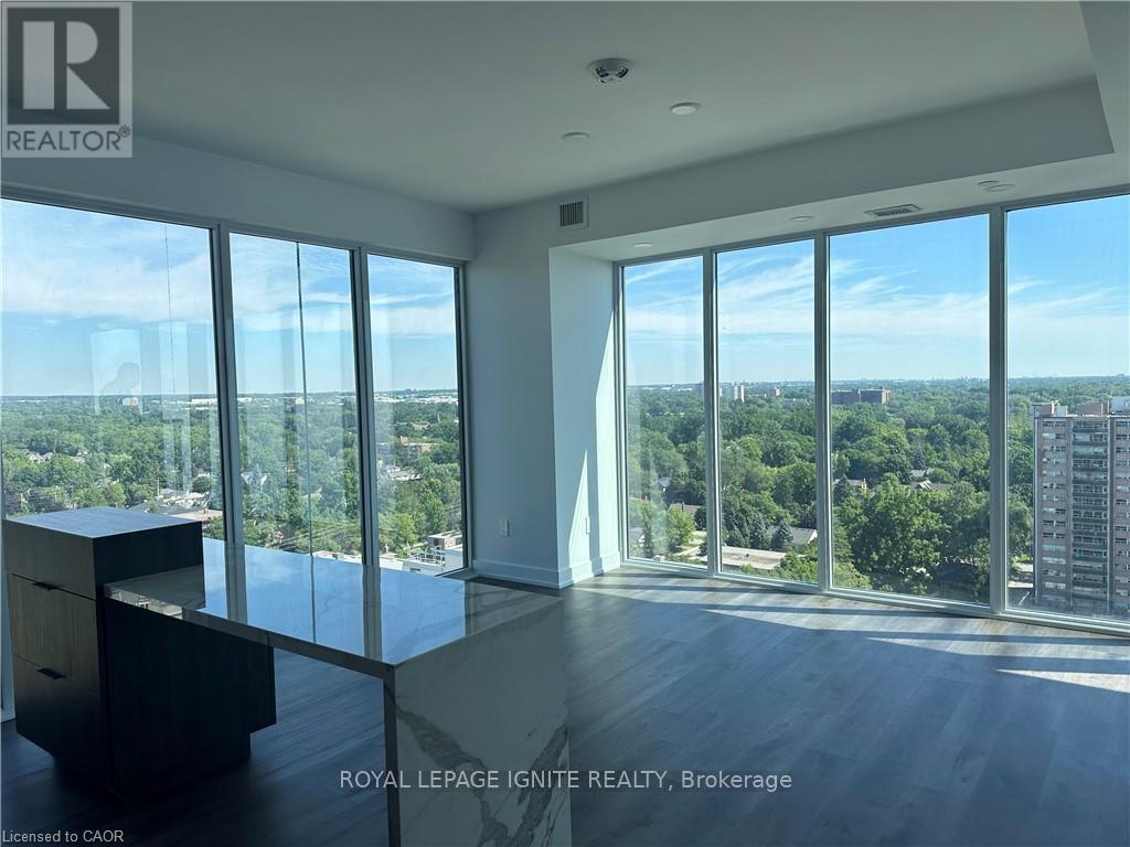 1702 - 370 Martha Street, Burlington, Ontario  L7R 0G9 - Photo 8 - W12676322