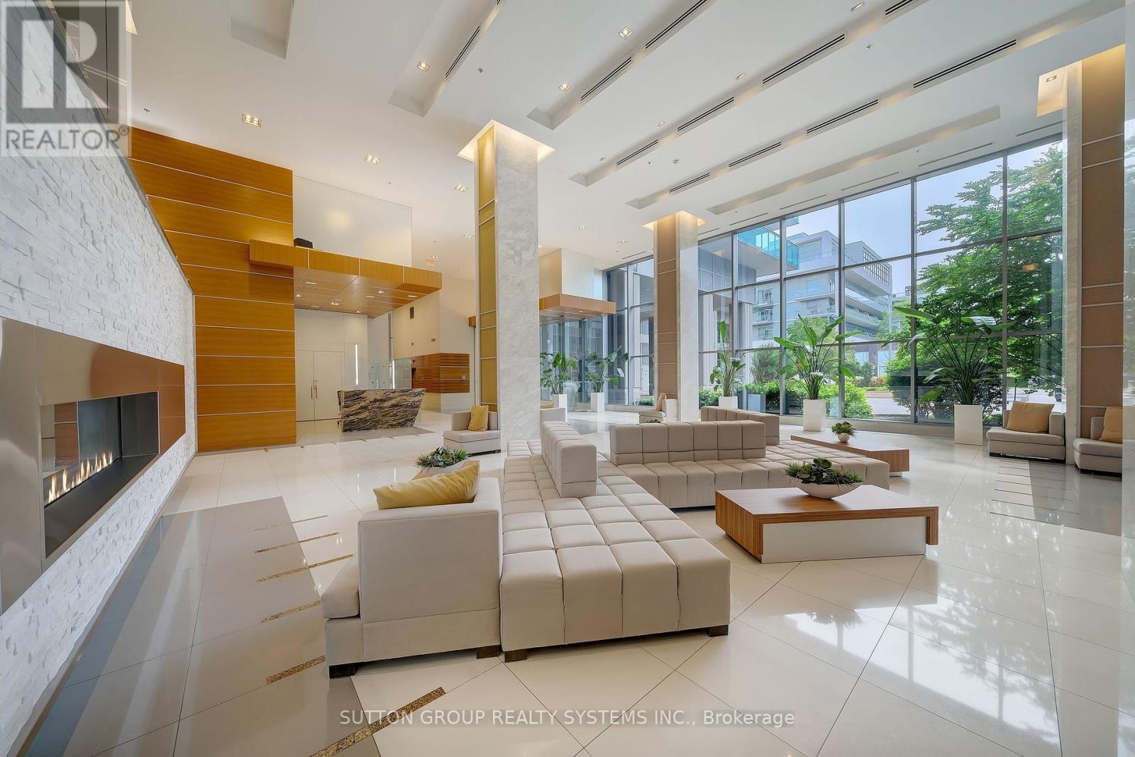 601 - 16 Brookers Lane, Toronto, Ontario  M8V 0A5 - Photo 3 - W12676344