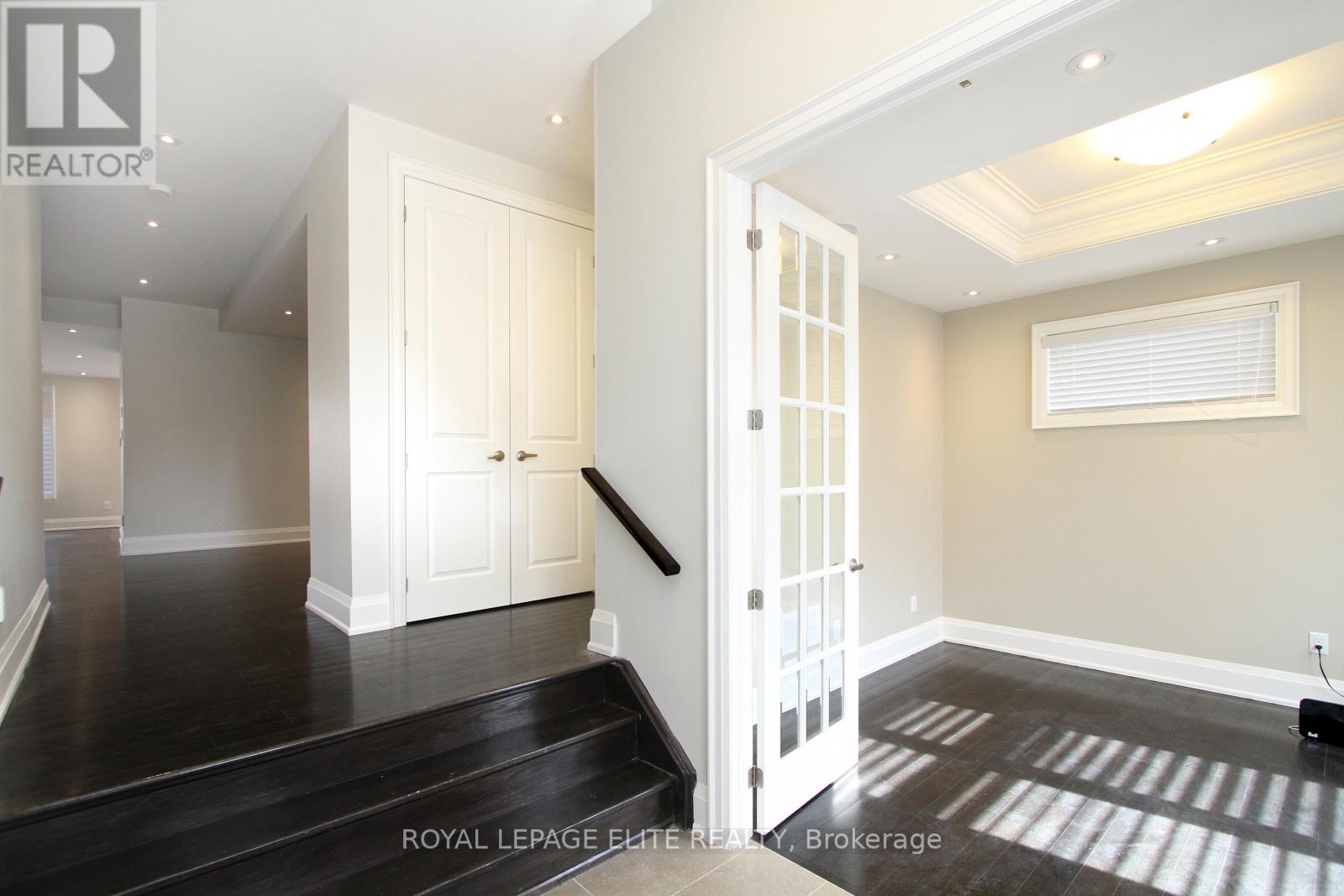 486 Hidden Trail, Oakville, Ontario  L6M 0N4 - Photo 5 - W12676376