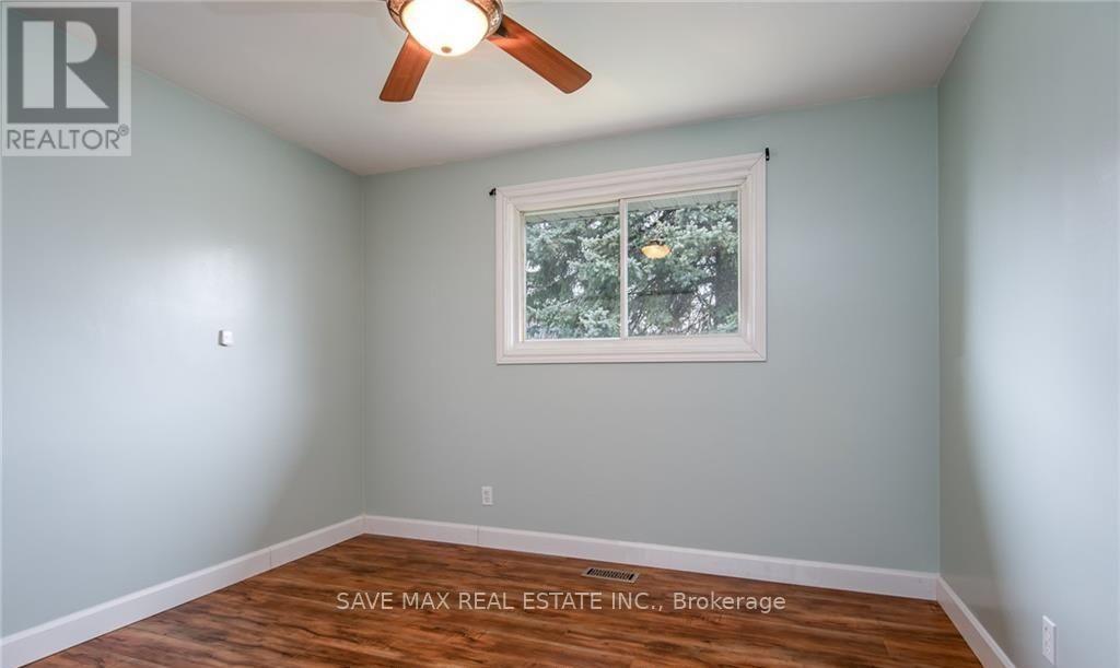 Main Level - 206 Winston Boulevard, Cambridge, Ontario  N3C 1M3 - Photo 16 - X12676400