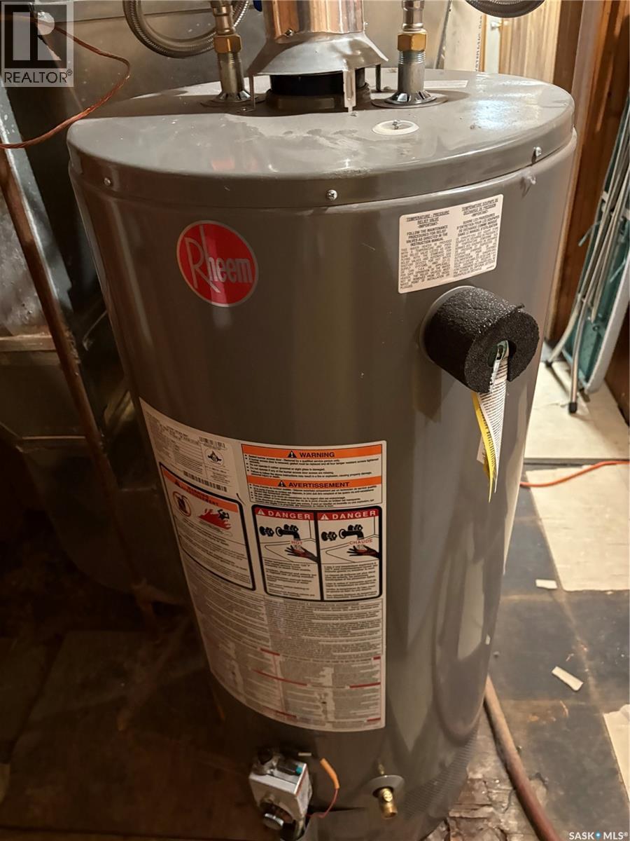 222 1st Street Ne, Wadena, Saskatchewan  S0A 4J0 - Photo 12 - SK026384