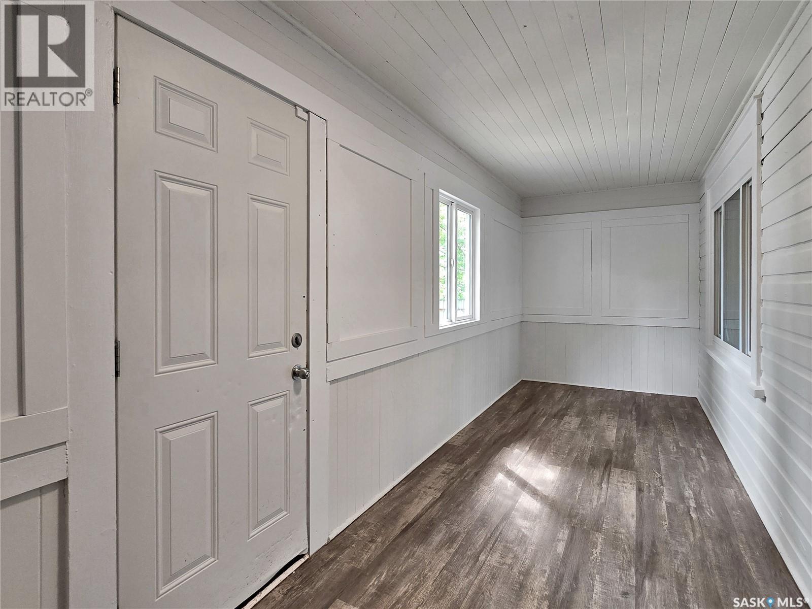 221 N Avenue S, Saskatoon, Saskatchewan  S7M 2N1 - Photo 2 - SK026365