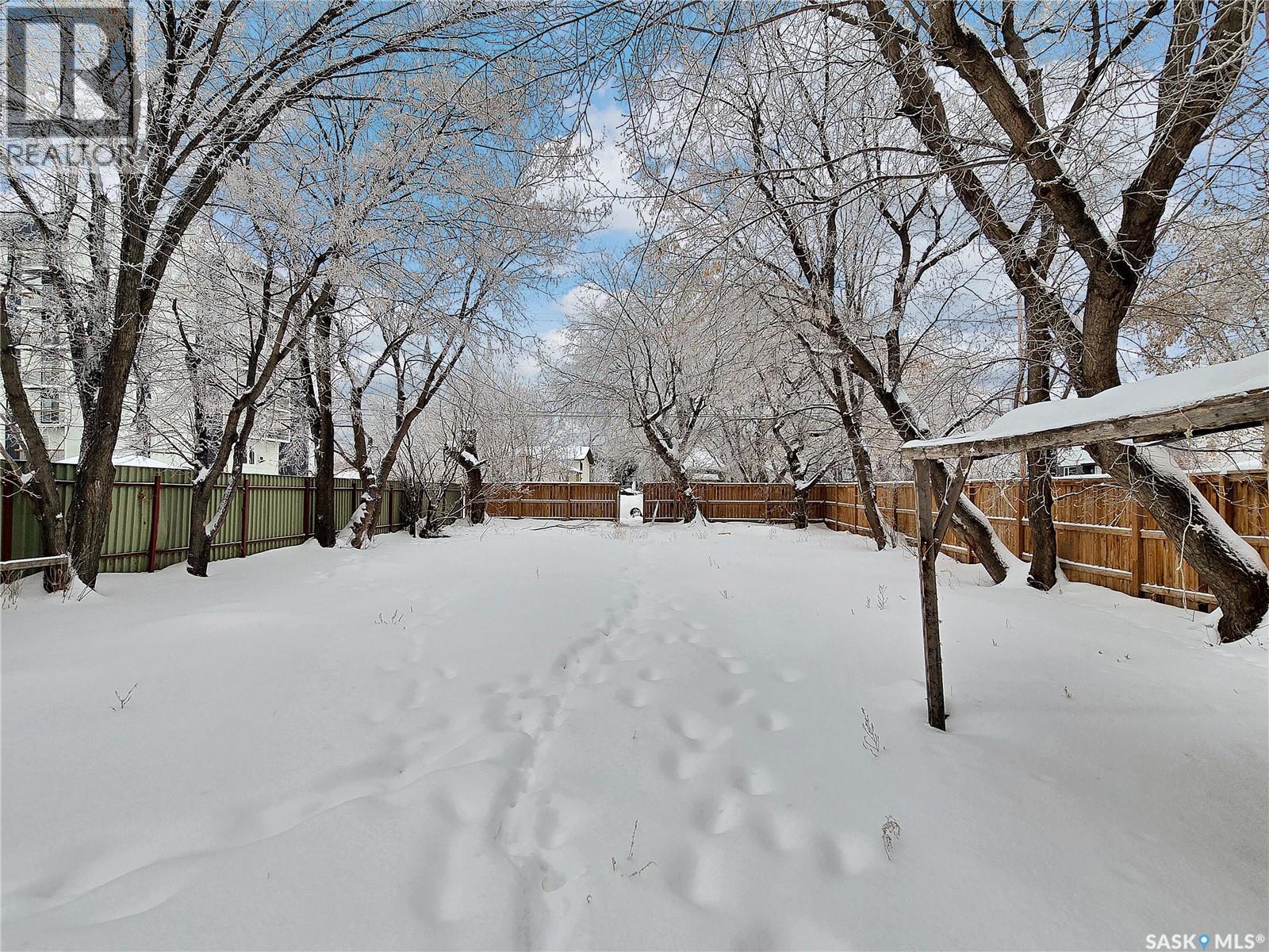 221 N Avenue S, Saskatoon, Saskatchewan  S7M 2N1 - Photo 25 - SK026365