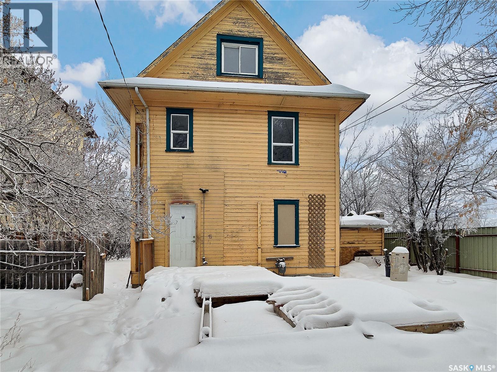 221 N Avenue S, Saskatoon, Saskatchewan  S7M 2N1 - Photo 27 - SK026365