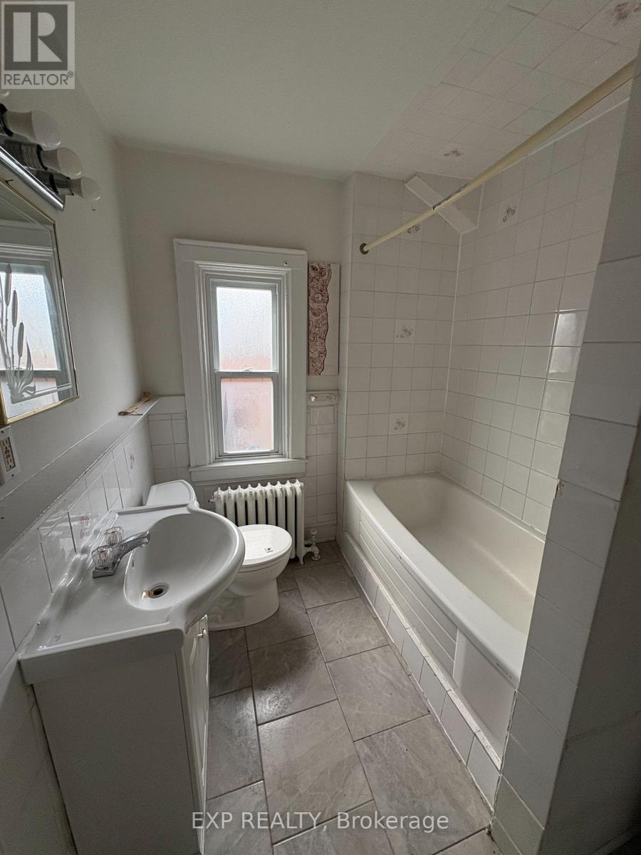 3 - 50 East Avenue S, Hamilton, Ontario  L8N 2T4 - Photo 4 - X12676508