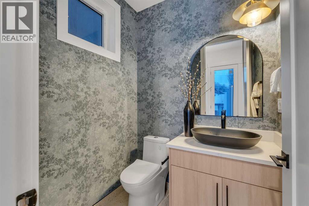 223 29 Avenue Nw, Calgary, Alberta  T2M 2M2 - Photo 15 - A2277612