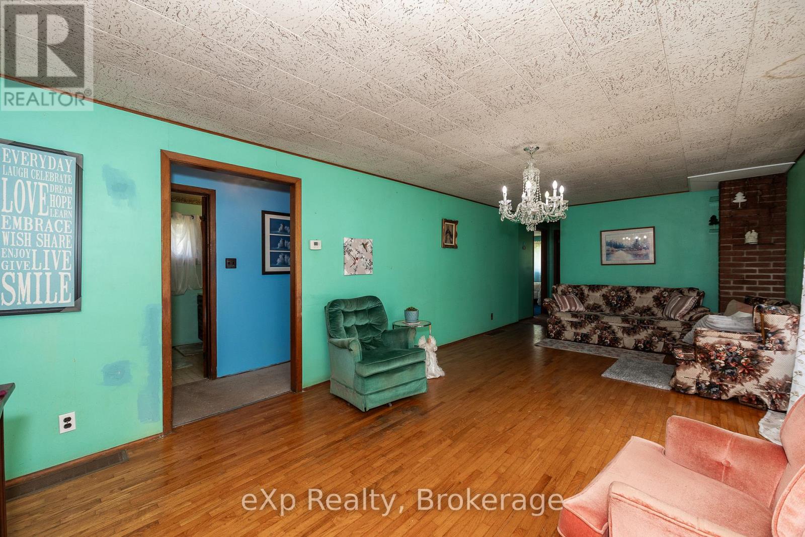 873 14th Street W, Georgian Bluffs, Ontario  N4K 6V5 - Photo 6 - X12676512