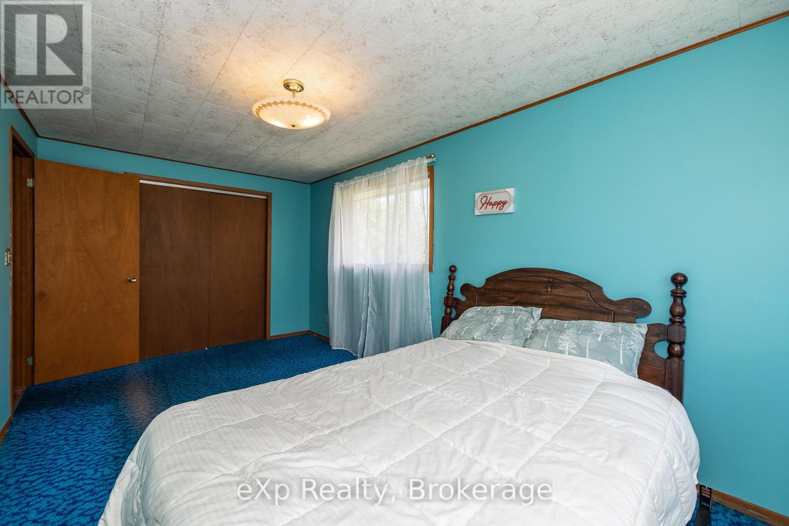 873 14th Street W, Georgian Bluffs, Ontario  N4K 6V5 - Photo 9 - X12676512