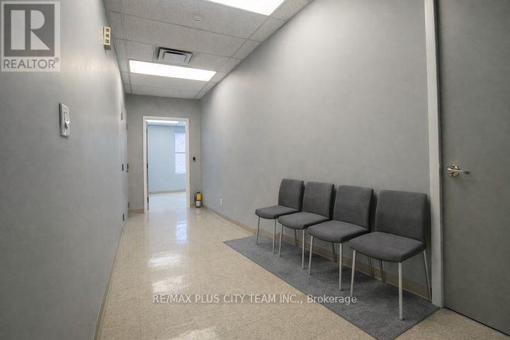 202 - 10132 Yonge Street, Richmond Hill, Ontario  L4C 1T6 - Photo 6 - N12670026