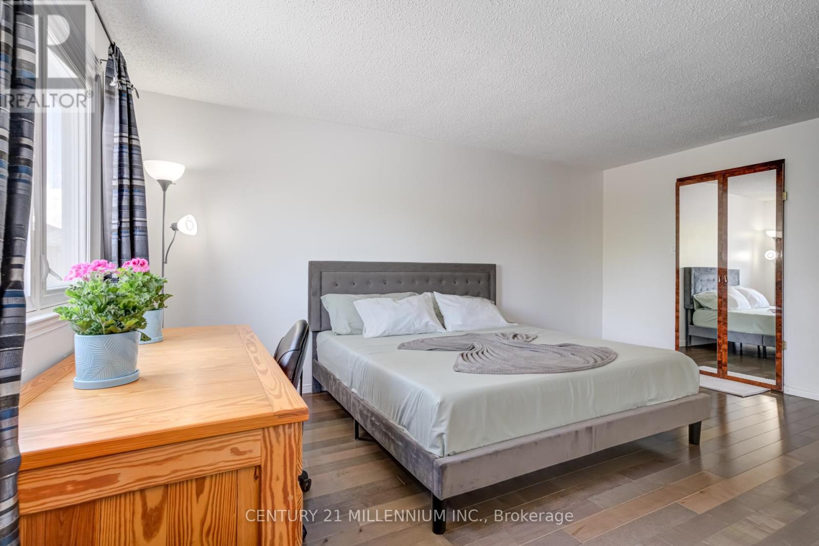 56 Nuttall Street, Brampton, Ontario  L6S 4V4 - Photo 17 - W12409288