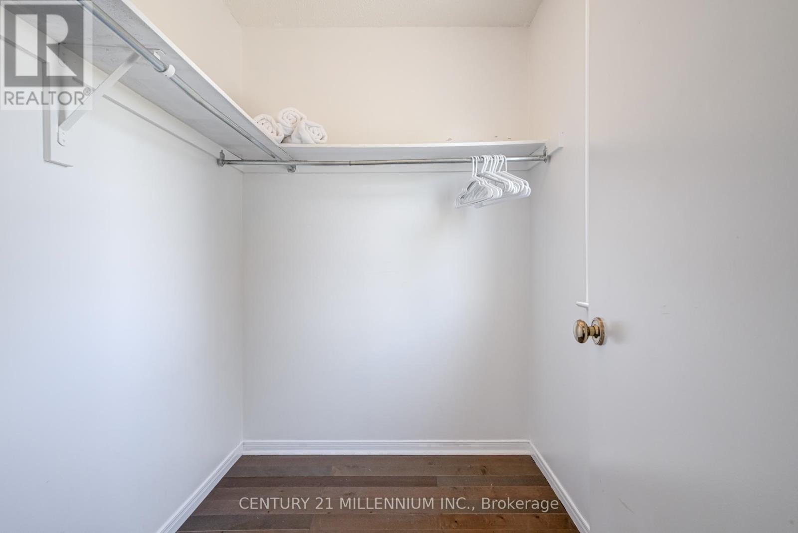 56 Nuttall Street, Brampton, Ontario  L6S 4V4 - Photo 20 - W12409288