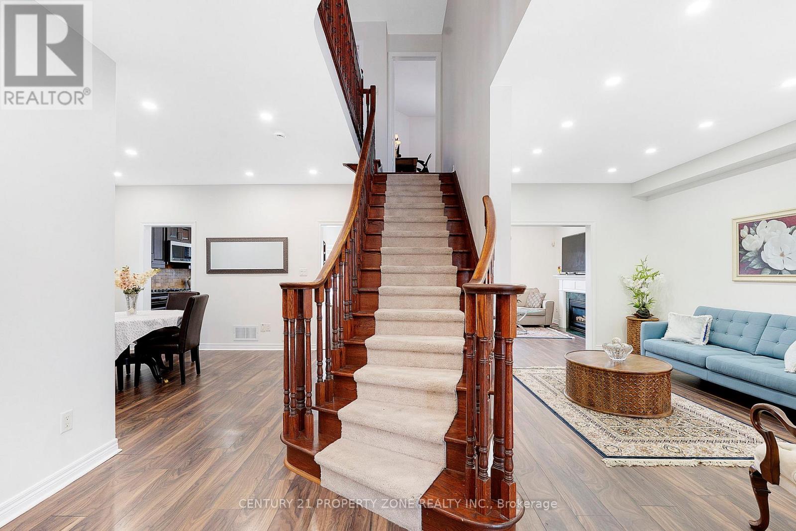 33 Early Street, Halton Hills, Ontario  L7G 5W8 - Photo 9 - W12674926