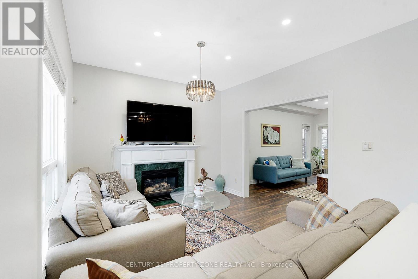 33 Early Street, Halton Hills, Ontario  L7G 5W8 - Photo 14 - W12674926