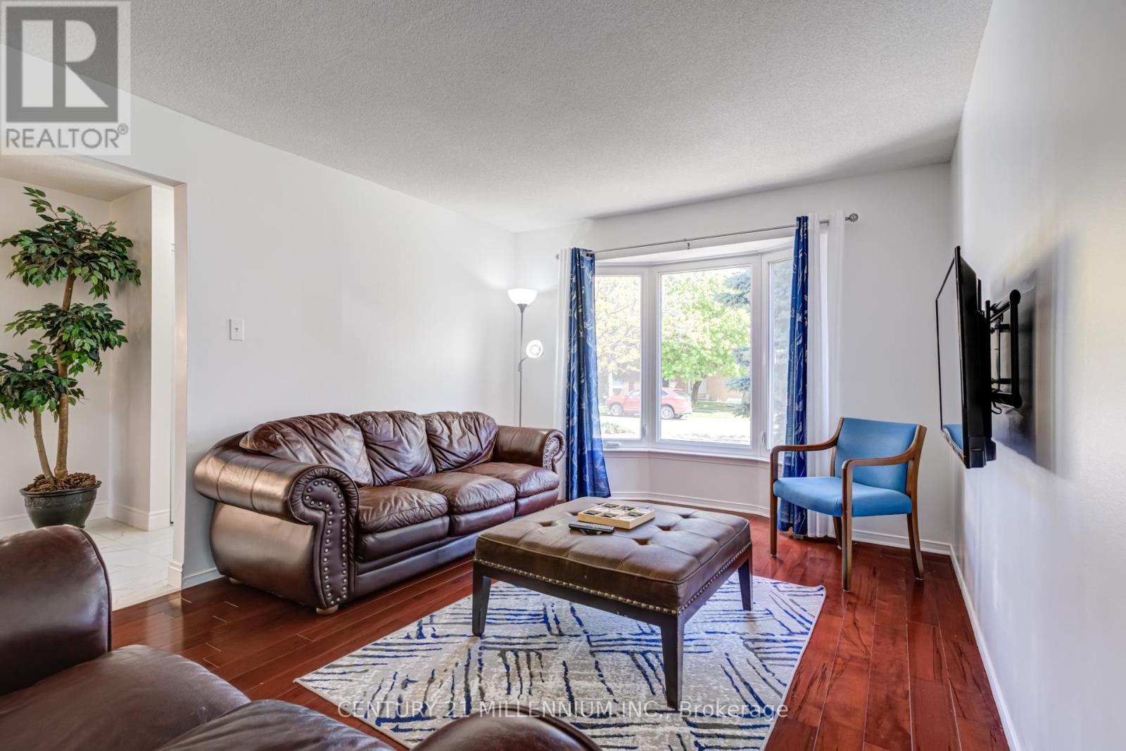 56 Nuttall Street, Brampton, Ontario  L6S 4V4 - Photo 6 - W12409288