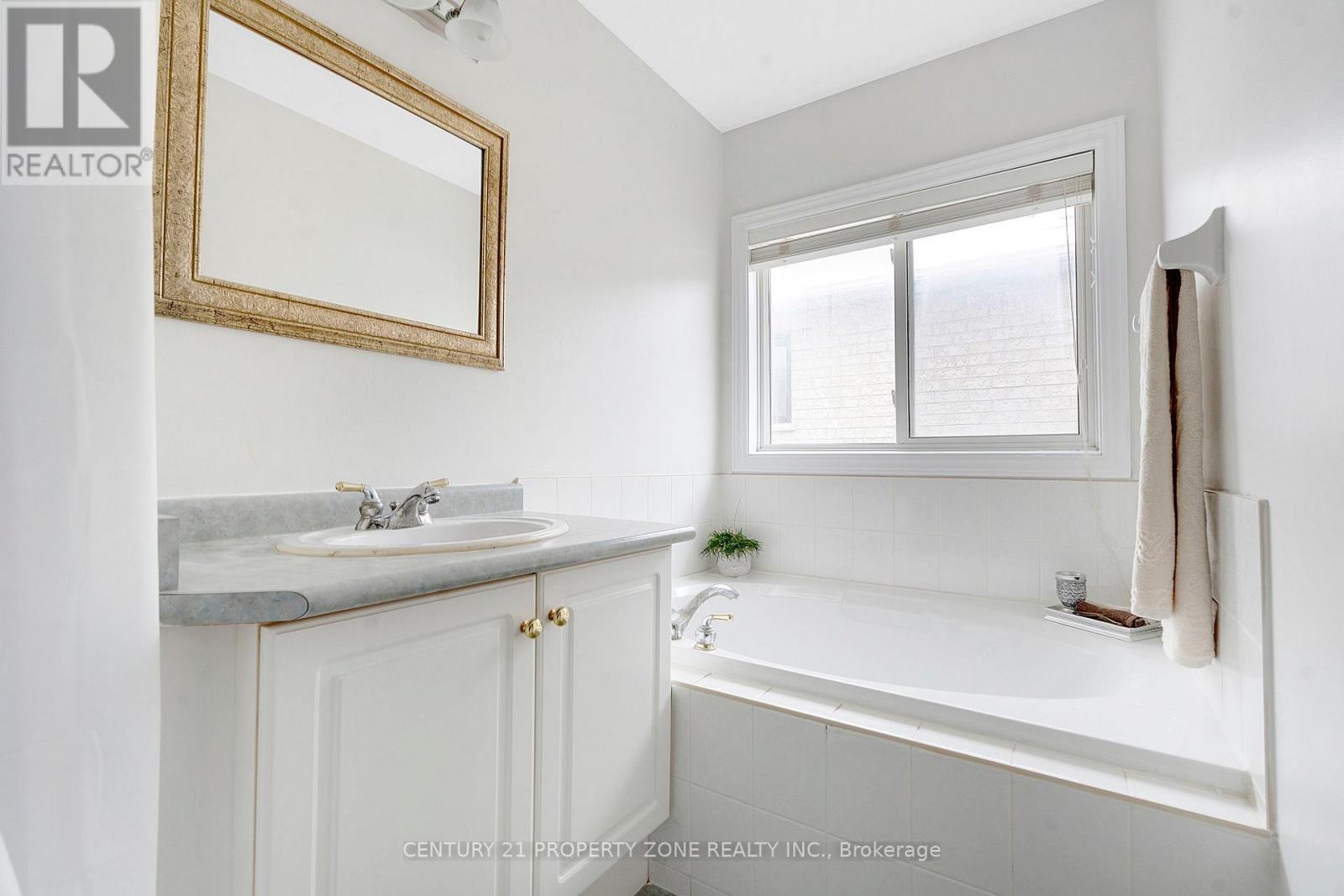 33 Early Street, Halton Hills, Ontario  L7G 5W8 - Photo 29 - W12674926