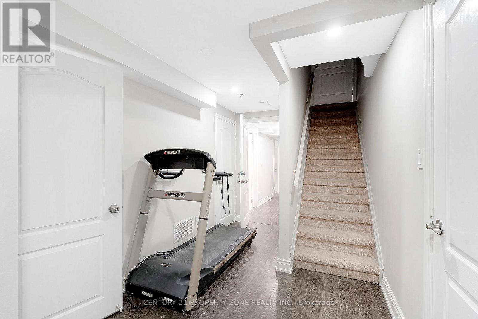 33 Early Street, Halton Hills, Ontario  L7G 5W8 - Photo 37 - W12674926