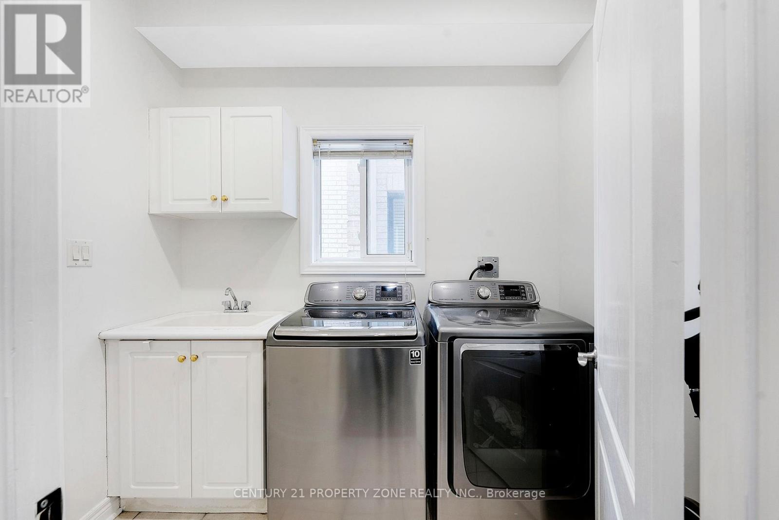 33 Early Street, Halton Hills, Ontario  L7G 5W8 - Photo 23 - W12674926