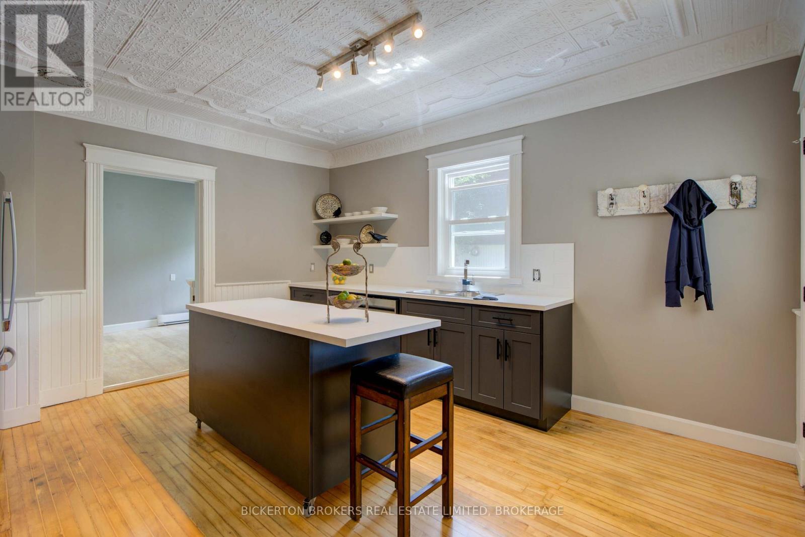 153 Main Street, Leeds And The Thousand Islands, Ontario  K0H 2N0 - Photo 19 - X12676424