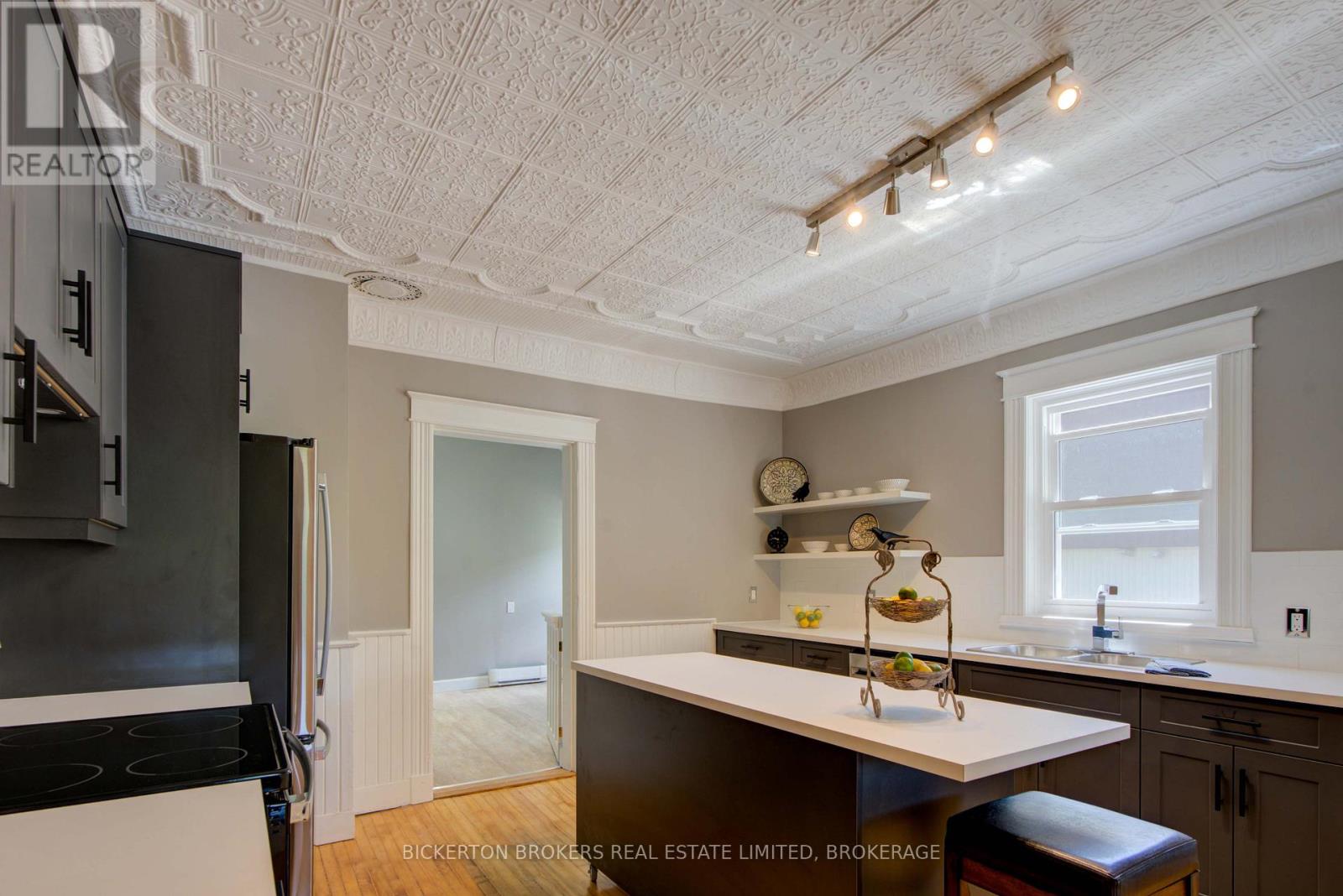 153 Main Street, Leeds And The Thousand Islands, Ontario  K0H 2N0 - Photo 21 - X12676424