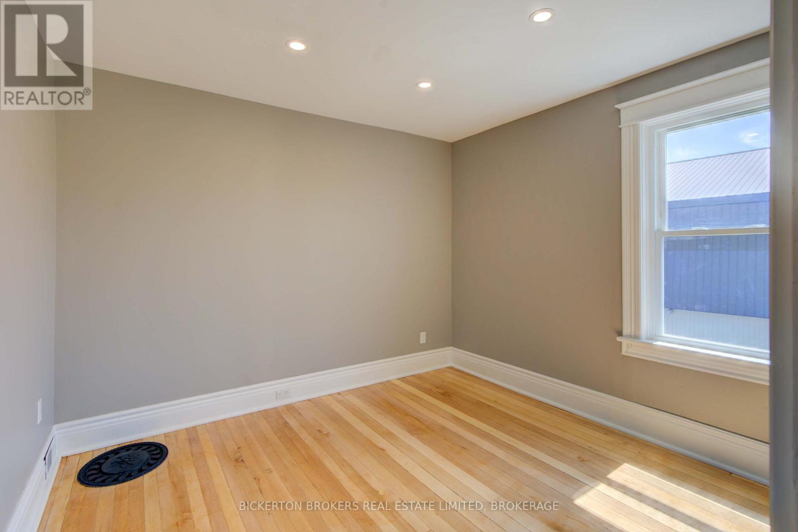 153 Main Street, Leeds And The Thousand Islands, Ontario  K0H 2N0 - Photo 31 - X12676424