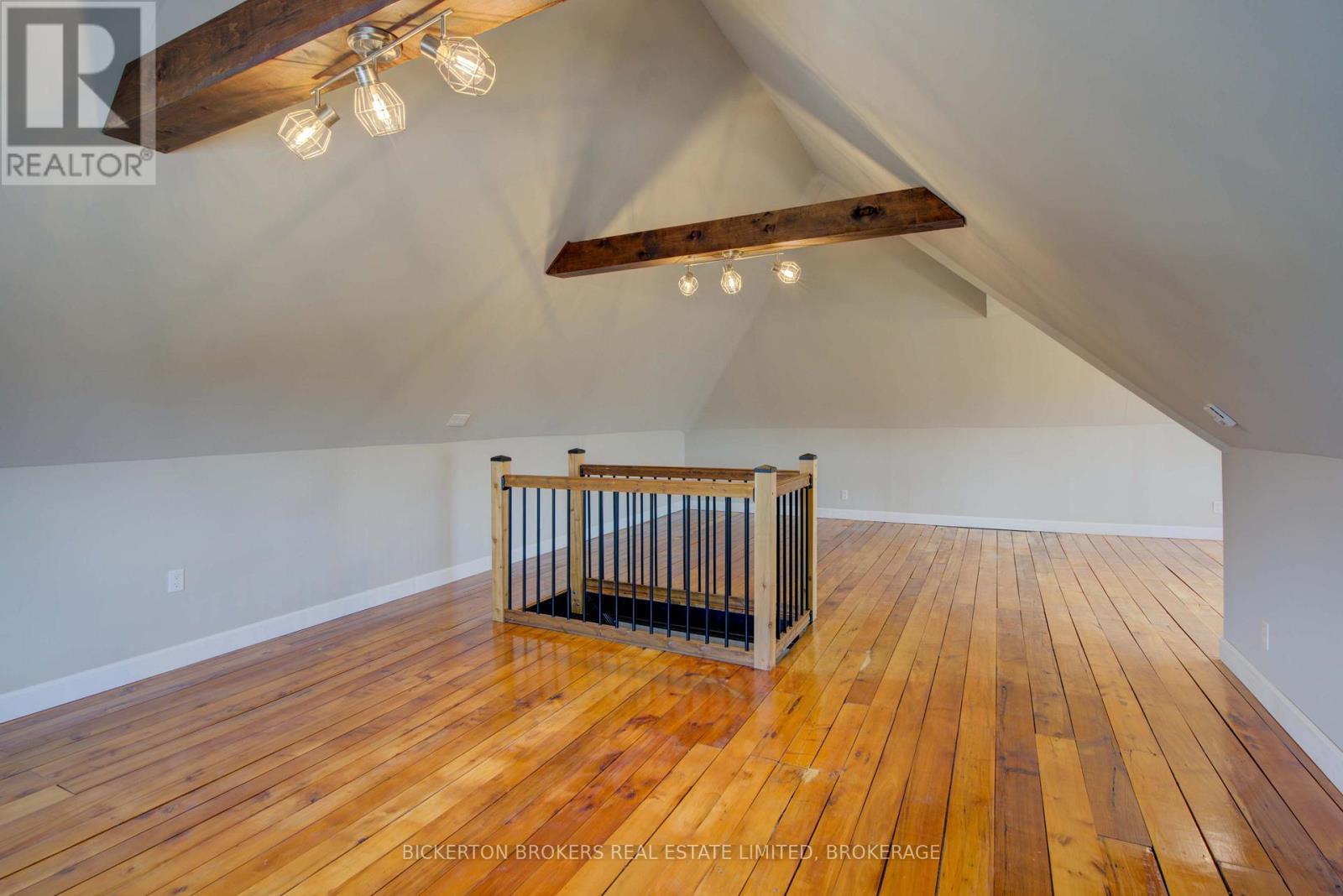 153 Main Street, Leeds And The Thousand Islands, Ontario  K0H 2N0 - Photo 47 - X12676424