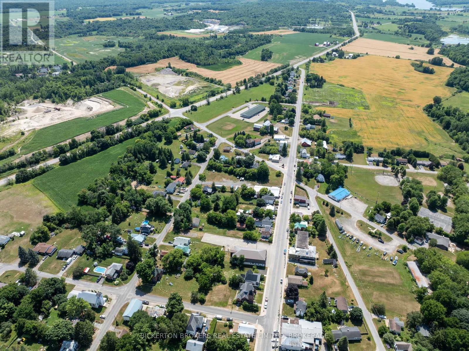153 Main Street, Leeds And The Thousand Islands, Ontario  K0H 2N0 - Photo 5 - X12676424