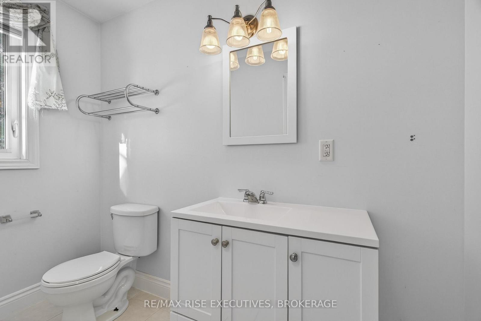 1647 Galt Street, Greater Napanee, Ontario K0H 1G0 - Photo 21 - X12676530