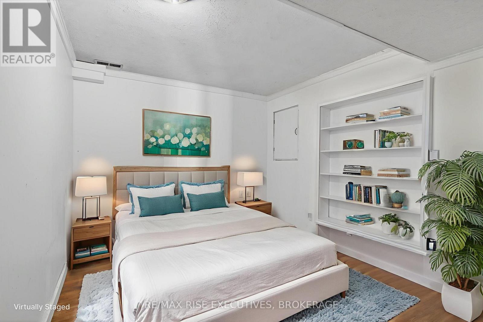 1647 Galt Street, Greater Napanee, Ontario K0H 1G0 - Photo 36 - X12676530