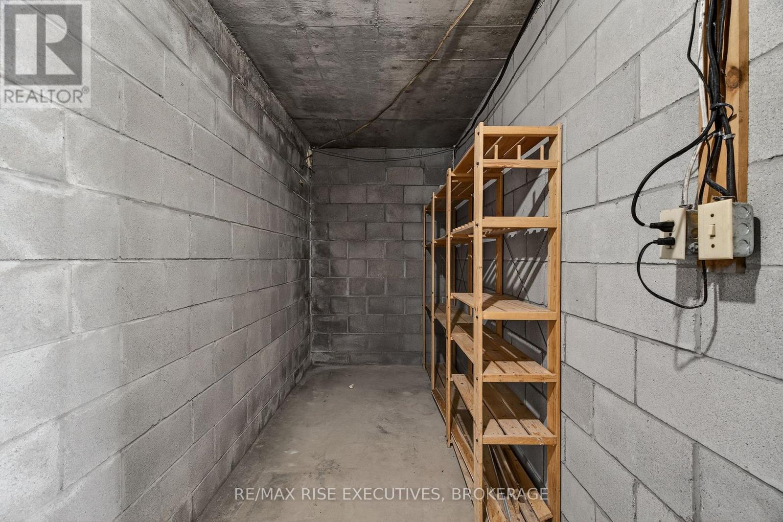 1647 Galt Street, Greater Napanee, Ontario K0H 1G0 - Photo 40 - X12676530