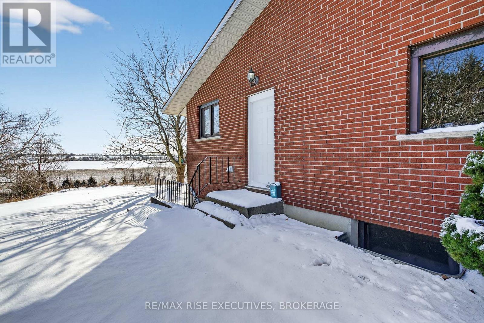 1647 Galt Street, Greater Napanee, Ontario K0H 1G0 - Photo 43 - X12676530