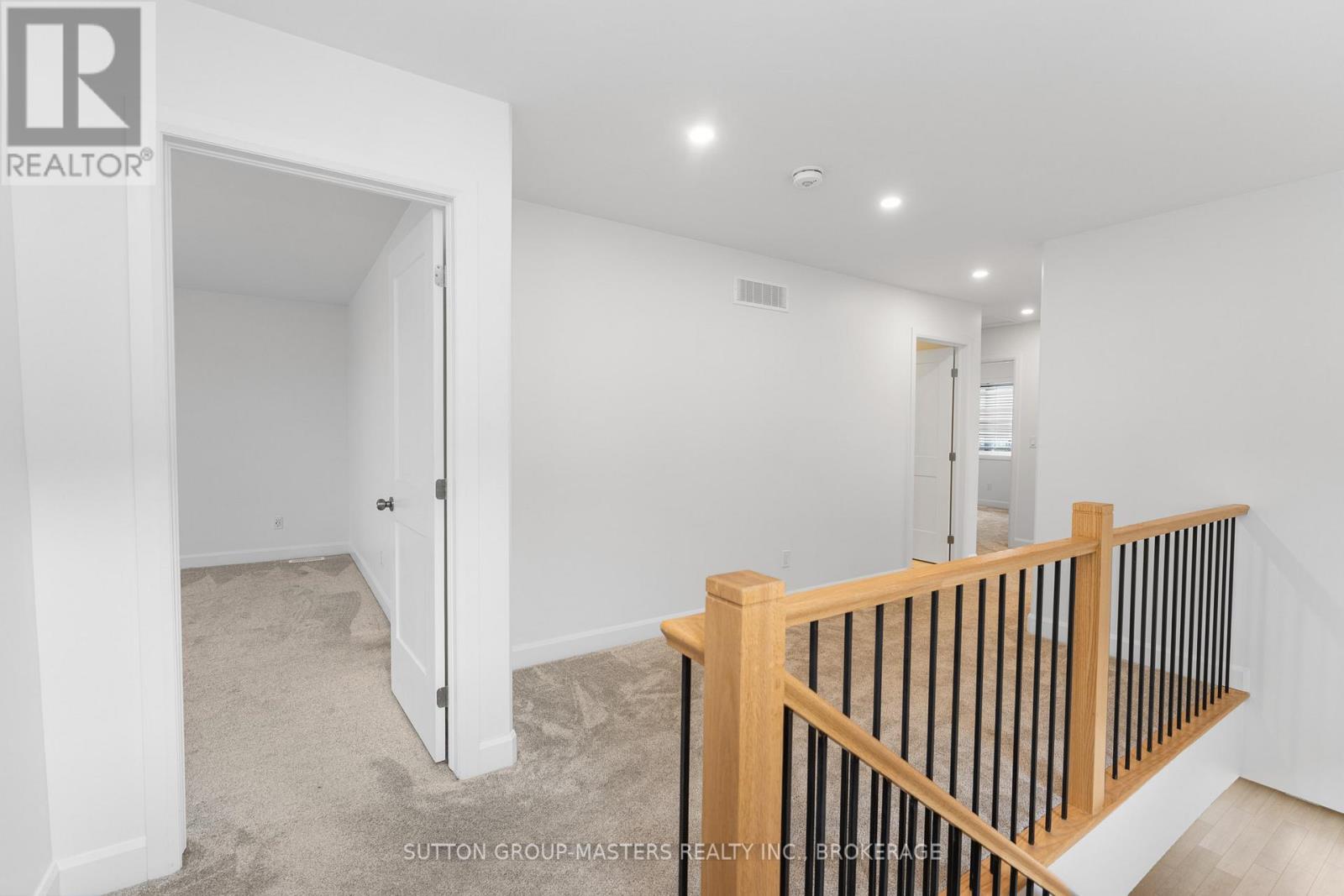 229 Superior Drive, Loyalist, Ontario K7N 0E9 - Photo 16 - X12676558