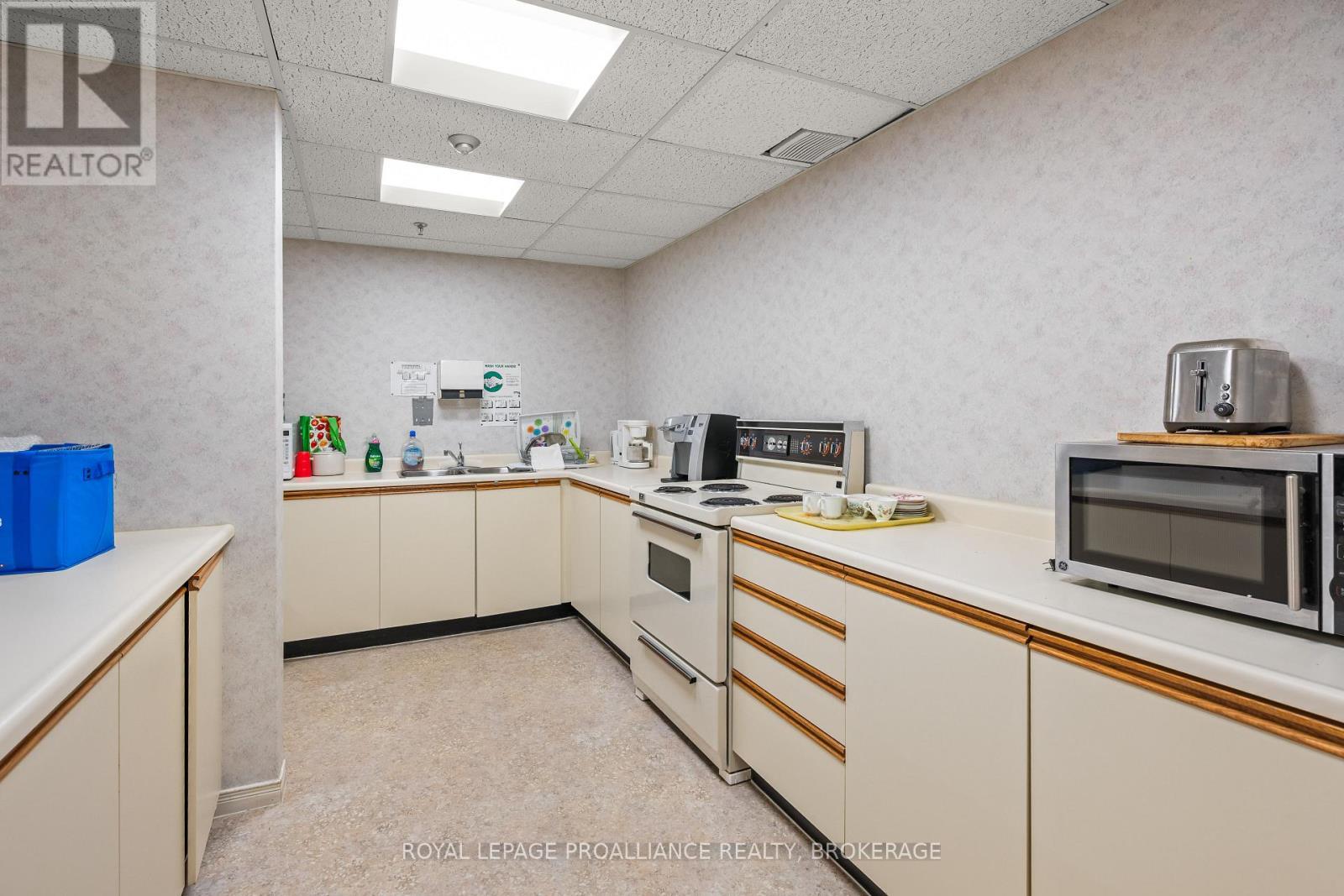 505 - 14 Greenview Drive, Kingston, Ontario  K7M 7T5 - Photo 29 - X12676588