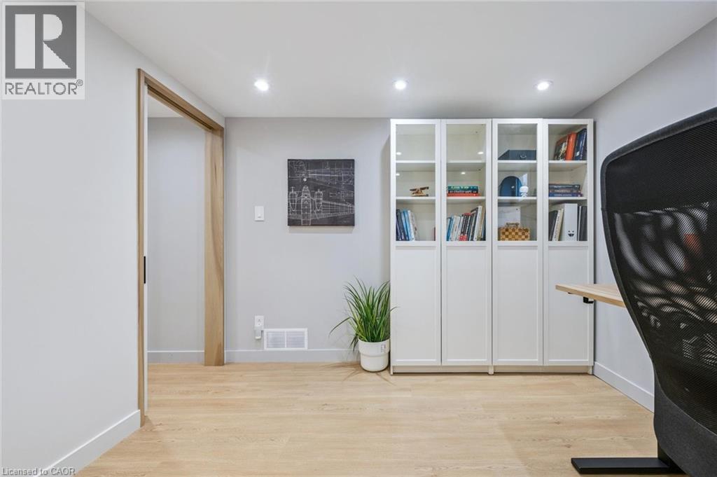 1352 Vancouver Crescent, Burlington, Ontario  L7M 1W2 - Photo 22 - 40796964