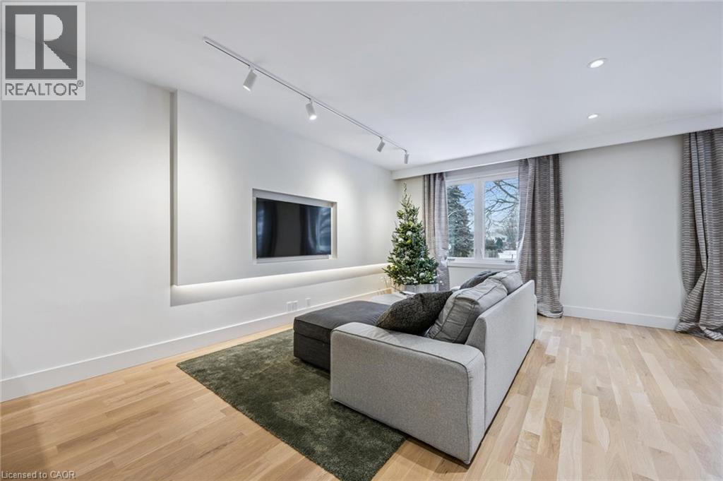 1352 Vancouver Crescent, Burlington, Ontario  L7M 1W2 - Photo 5 - 40796964