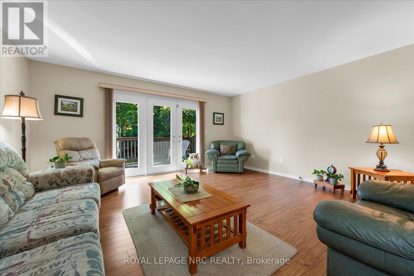 13 Tanner Drive, Pelham, Ontario  L0S 1E4 - Photo 12 - X12448073