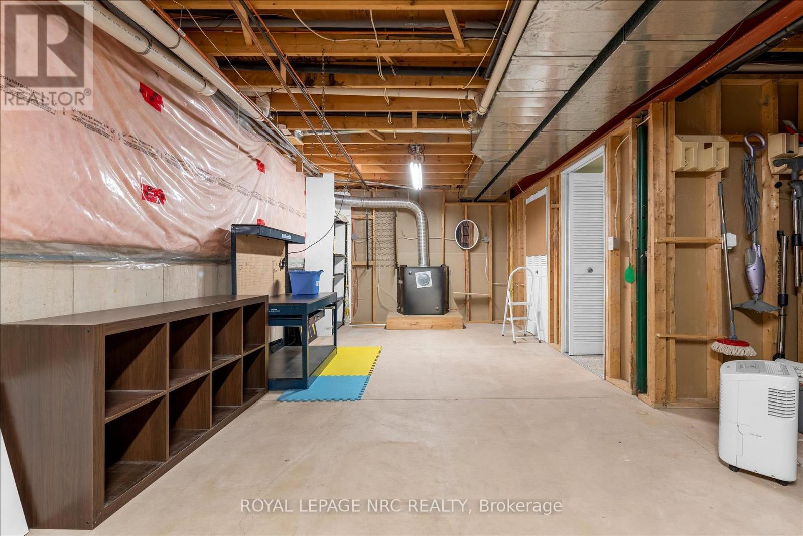 13 Tanner Drive, Pelham, Ontario  L0S 1E4 - Photo 32 - X12448073