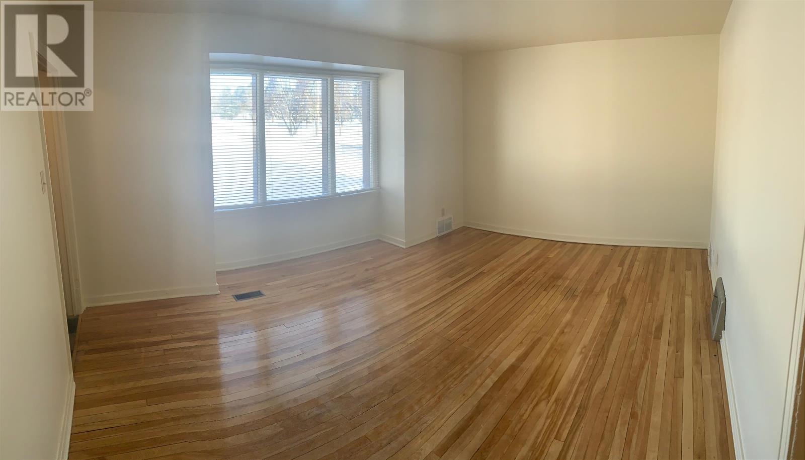 235 Strathcona Ave, Thunder Bay, Ontario  P7A 1S4 - Photo 4 - TB2600023