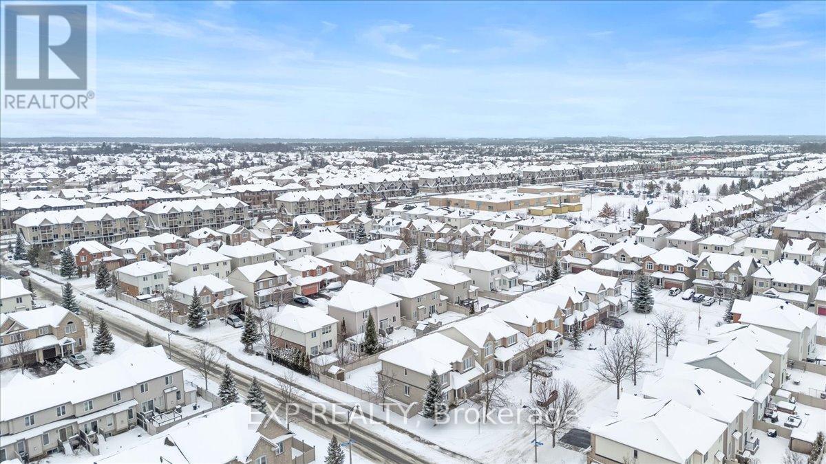 300 Grayburn Way, Ottawa, Ontario  K2J 0V8 - Photo 43 - X12676652